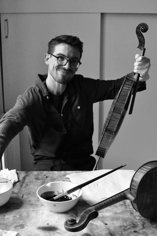 Roland Belleguic - assistant luthier - Atelier de lutherie Patrick Robin - Maitre d'art